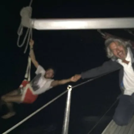 Mon Amour ! Barca A Vela Hotel en barco Calasetta