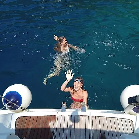 Mon Amour ! Barca A Vela Hotel en barco