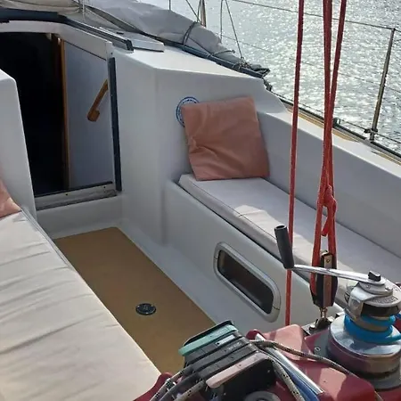 Mon Amour ! Barca A Vela Hotel en barco Calasetta